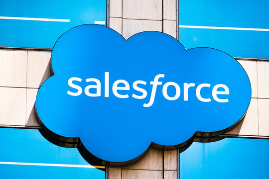 Salesforce Sales Cloud: Transforming Sales with Smart CRM